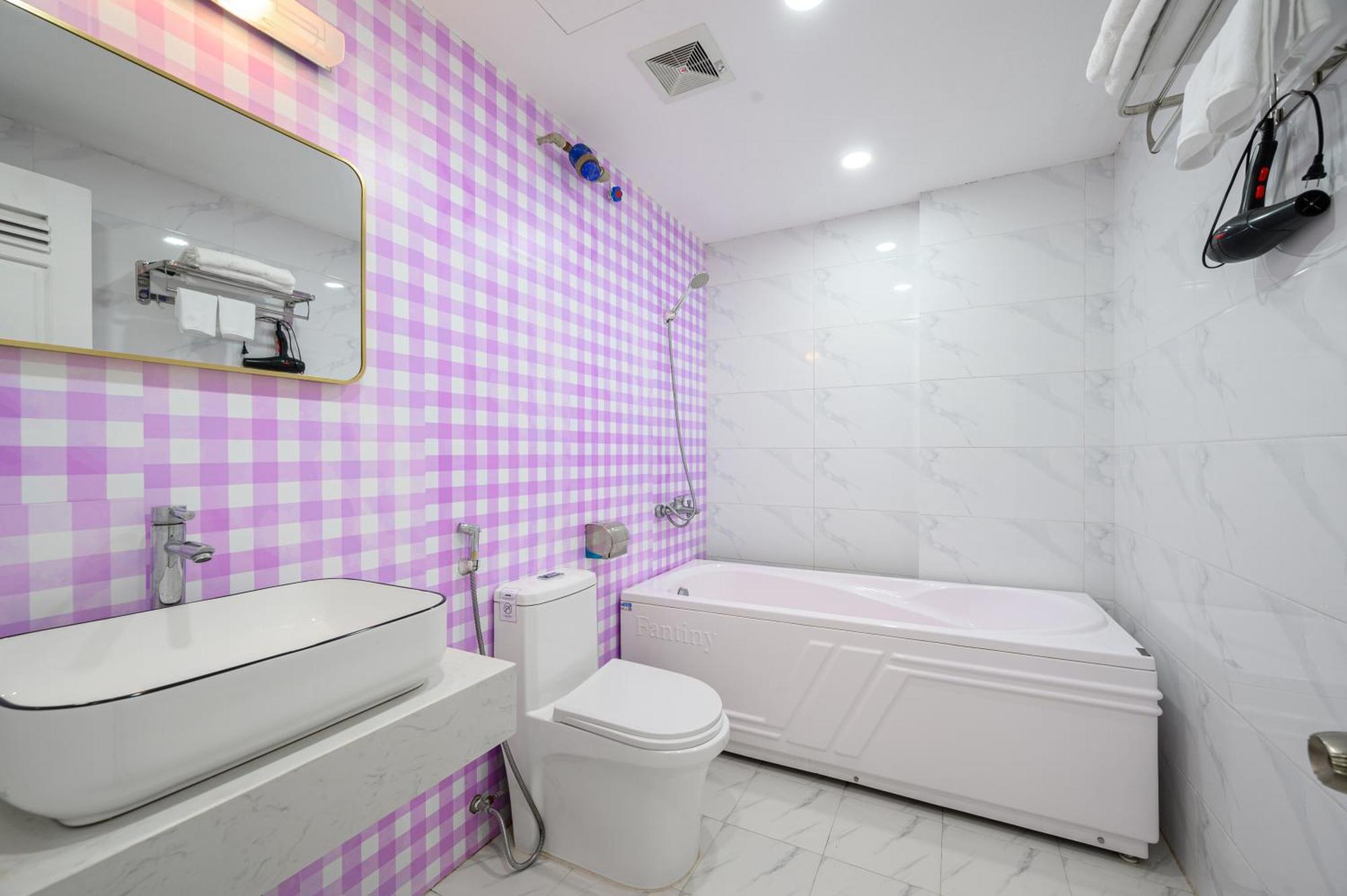 Luxe Paradise Residence 76 To Ngoc Van Hanoi Exterior foto