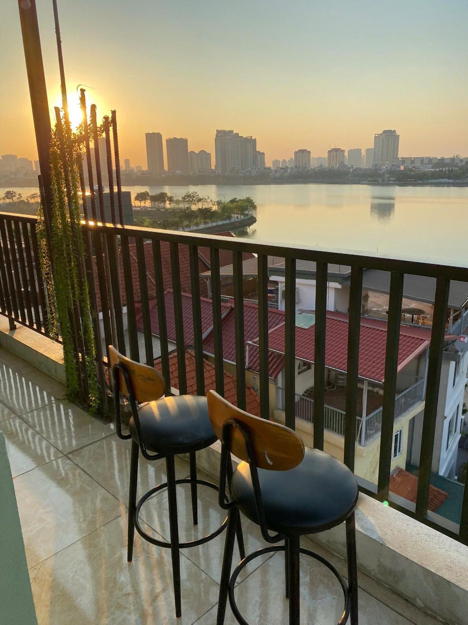 Luxe Paradise Residence 76 To Ngoc Van Hanoi Exterior foto